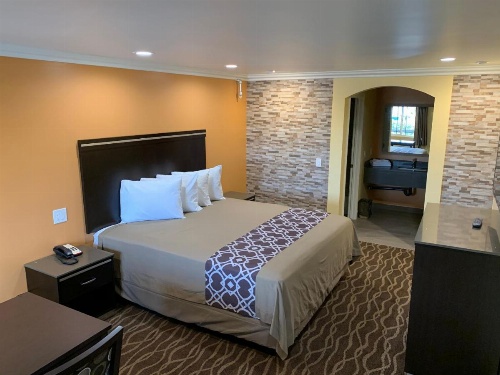 Walnut Inn & Suites West Covina image 13