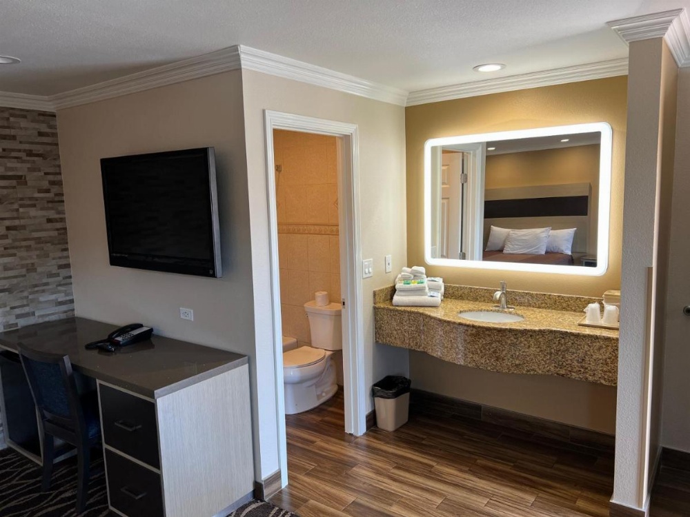Walnut Inn & Suites West Covina Image 14
