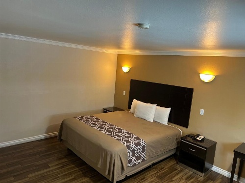 Walnut Inn & Suites West Covina image 27